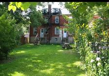 Queen's students - 5 bedroom home - Photo 9