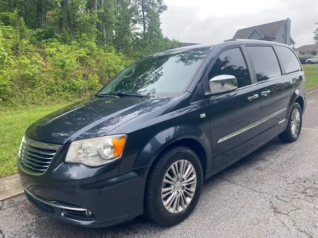 2014 Chrysler Town and Country,
