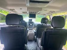 2014 Chrysler Town and Country, - Photo 8