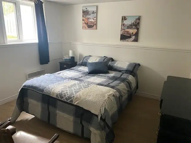 Chambre à louer pour travailleur.euse Demi sous-sol 180 $/mois
