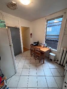 Room in furnished 3 bedroom student house for rent - Photo 5