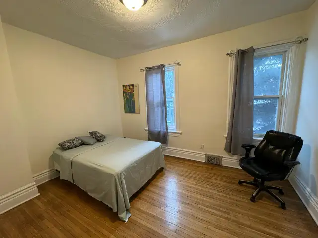 Furnished Rooms and Apartments for Rent near UofT and TMU!