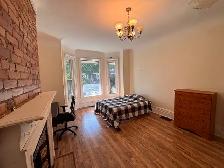 Furnished Rooms and Apartments for Rent near UofT and TMU! - Photo 4