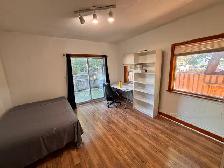 Furnished Rooms and Apartments for Rent near UofT and TMU! - Photo 5