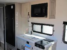 2025 EAST TO WEST DELLA TERRA 160RBXLE-WELL APPOINTED,MUST SEE - Photo 6