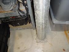 2  heavy duty aluminum jacks like new extends to 10 feet - Photo 4