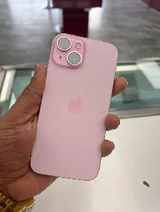 Preowned unlocked 1 Year Warranty iPhone15 128GB - Photo 3