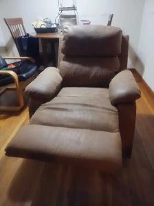 recliner - Photo 3