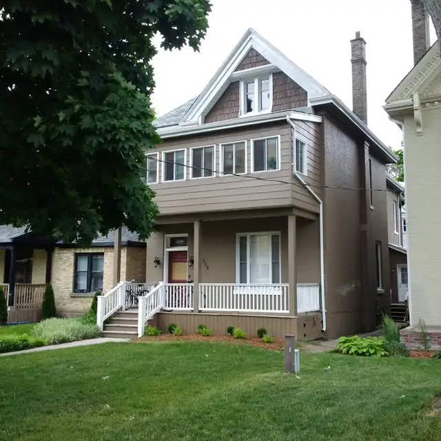 1 BEDROOM FOR RENT Downtown