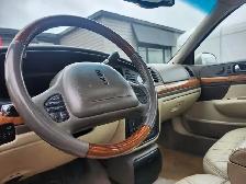 2001 Lincoln Continental V8 FULL OPTIONS - Photo 3