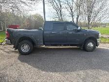 2022 Ram 3500 Laramie Megacab Dually - Photo 4