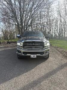 2022 Ram 3500 Laramie Megacab Dually - Photo 5