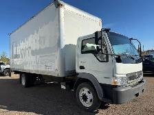 2009 International CF600 21 FOOT BOX - POWER LIFT - ONLY 117712 - Photo 4