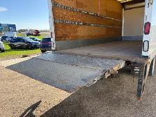 2009 International CF600 21 FOOT BOX - POWER LIFT - ONLY 117712 - Photo 7