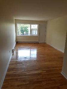 1BR w/ Northwest Arm Views - Unit 201 - Aug 1st - Heat/Water Inc - Photo 2