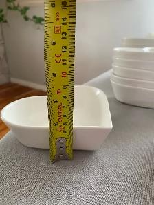 Lot of 35 white dishes, wedding decor - Photo 2