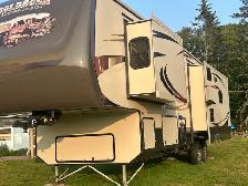 2014 Durango Goldrush fifth wheel - Photo 2