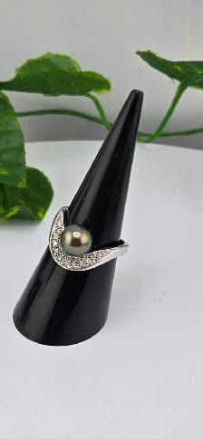 14KT White Gold Wave Ring -Tahitian Black Pearl & Diamond Accent - Photo 3