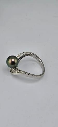14KT White Gold Wave Ring -Tahitian Black Pearl & Diamond Accent - Photo 5