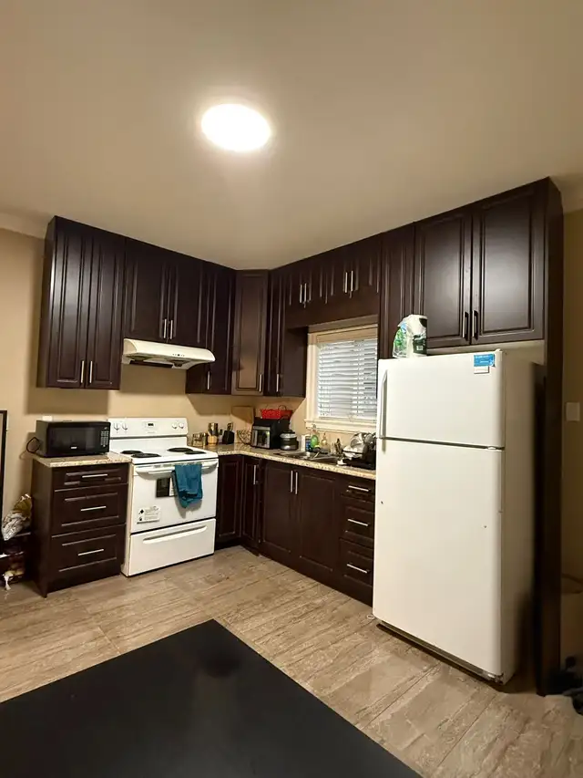 sharing room for Rent(1st June)