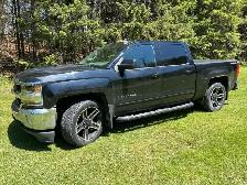 2017 Chevy Silverado LT 4X4