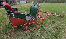 A Vintage Horse Drawn Santa Sleigh.  Complete and ready to go. - Photo 8