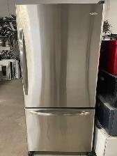 Réfrigérateur stainless 32'' congélateur en bas Amana