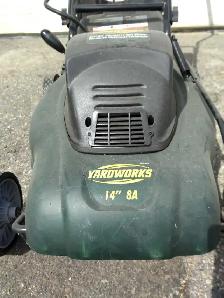Electric Lawn Mower - Photo 3
