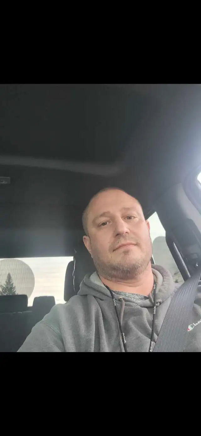 strong reliable labour looking for work