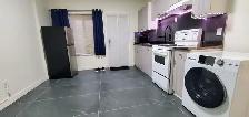 Affordable Ground-Level! Bright Living – All Utilities Includ - Photo 4