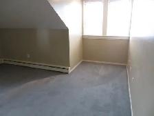 Upper-level pent house suite - Photo 5