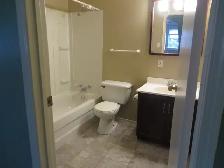Upper-level pent house suite - Photo 8