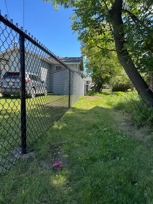 Straight Up Fencing
