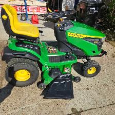 2023 John Deere S160 48' riding lawn tractor - Photo 2