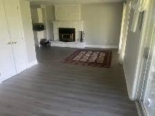 1,200-sqft 1-bed den   parking/AC/laundry (17th Side Rd, King) - Photo 2