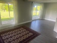 1,200-sqft 1-bed den   parking/AC/laundry (17th Side Rd, King) - Photo 8
