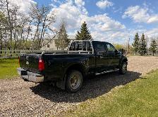 2008 Ford F450 4x4 Lariat Pickup - Photo 2