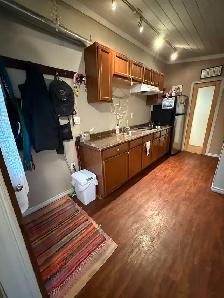 1 Bedroom - 450ft2 - SOOKE BILLINGS SPIT - Photo 4