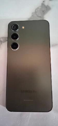 L@@K!  Samsung Cellphone like new - Photo 4