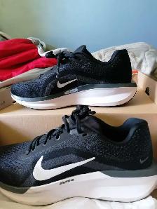 Nike Air Winflo 11 Size 8