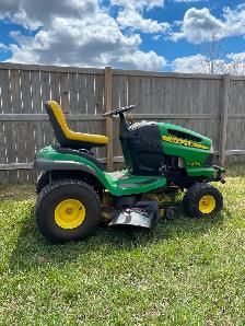 John Deere Ride On Mower