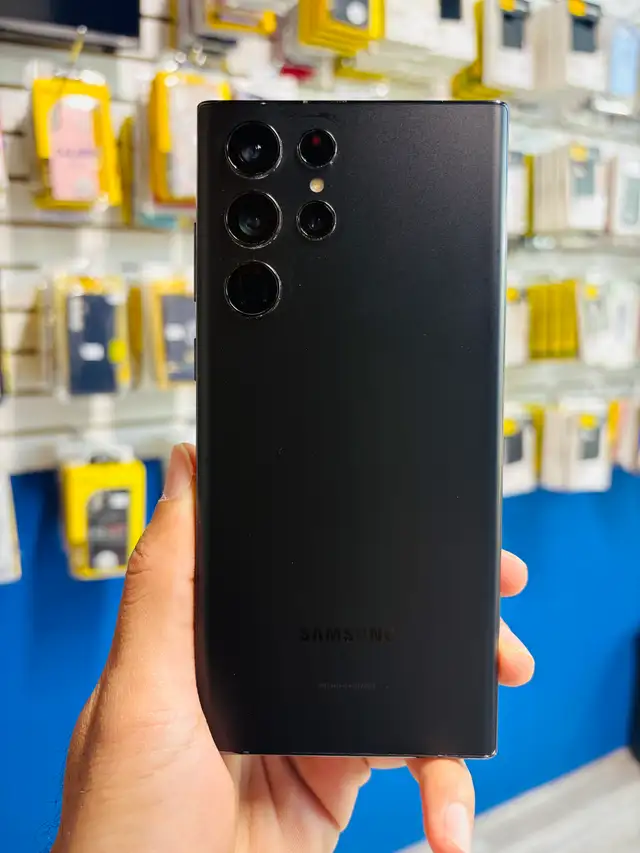 Samsung S22 Ultra 128gb (Store Warranty)