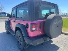 2022 Jeep Wrangler Sport - Photo 4