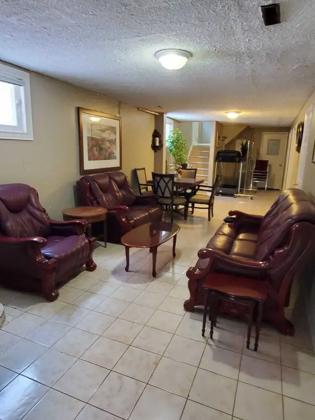 Female Only – Shared & Private Basement Rooms Malton