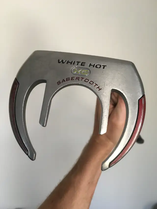 Odyssey sabertooth putter
