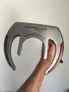 Odyssey sabertooth putter