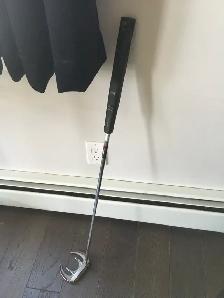 Odyssey sabertooth putter - Photo 3