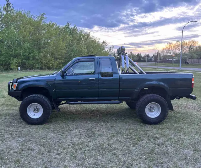 1995 Toyota pickup sr5 extra cab