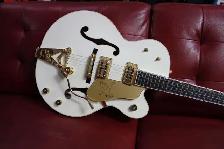 Gretsch 2009 White Falcon G6136T Great Condition