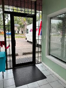 2000 sq.ft main floor commercial space available in Lynnwood! - Photo 3